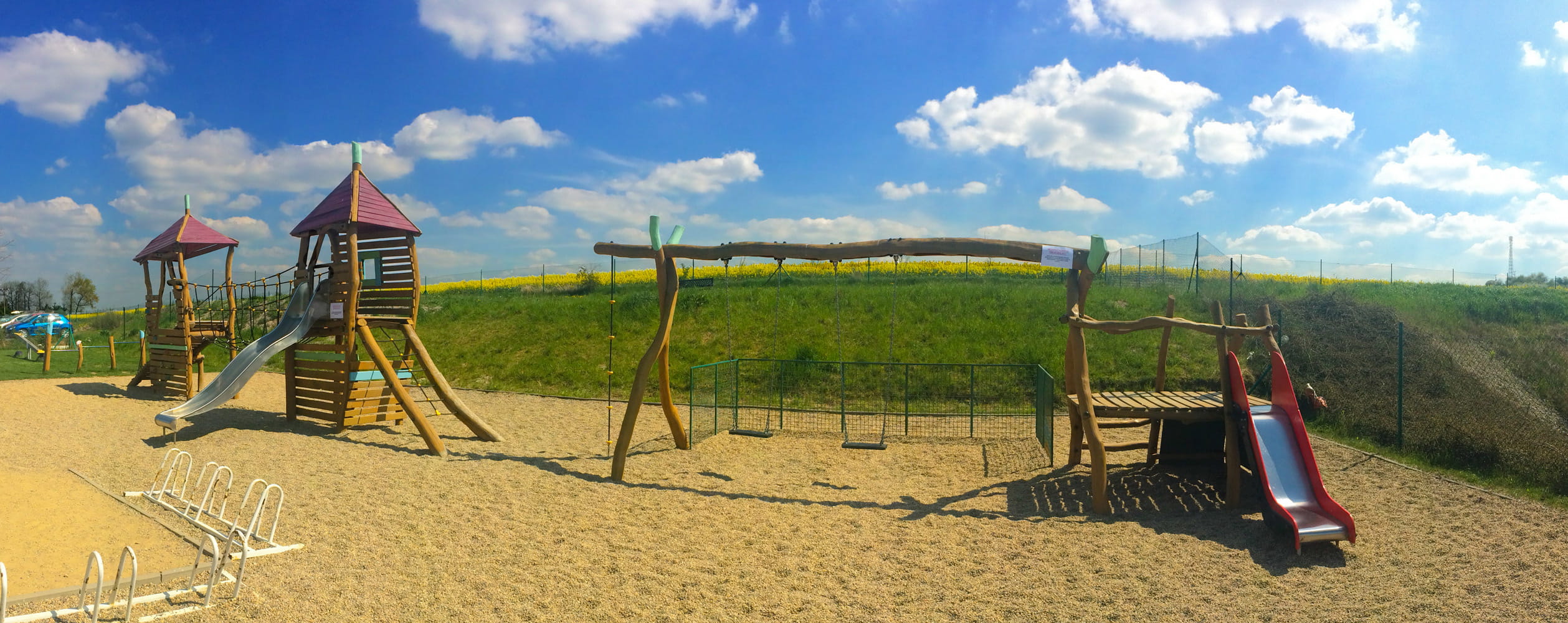 Hřiště - panorama